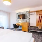 Szálloda Kur- Und Wellnesshotel Foerch Bad Wörishofen