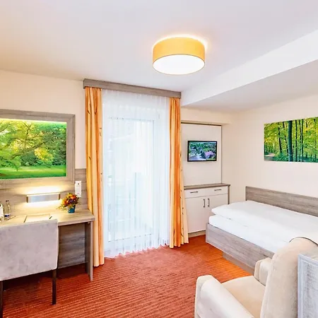 호텔 Kur- Und Wellnesshotel Foerch